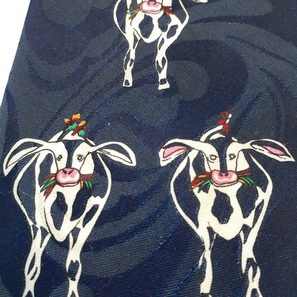 A Rodgers Milch Cow Textured Mens Necktie - Picture 5 of 8